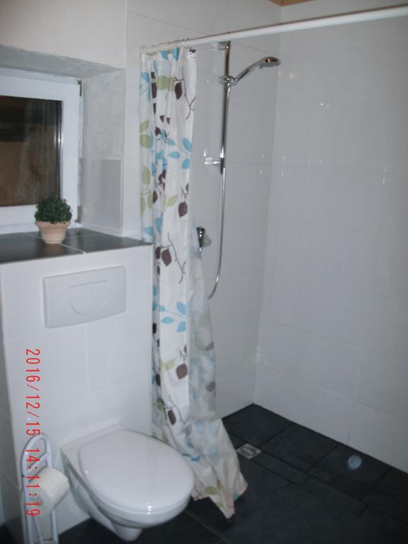 Ferienwohnung In Vino Veritas Neumagen-Dhron Exterior foto